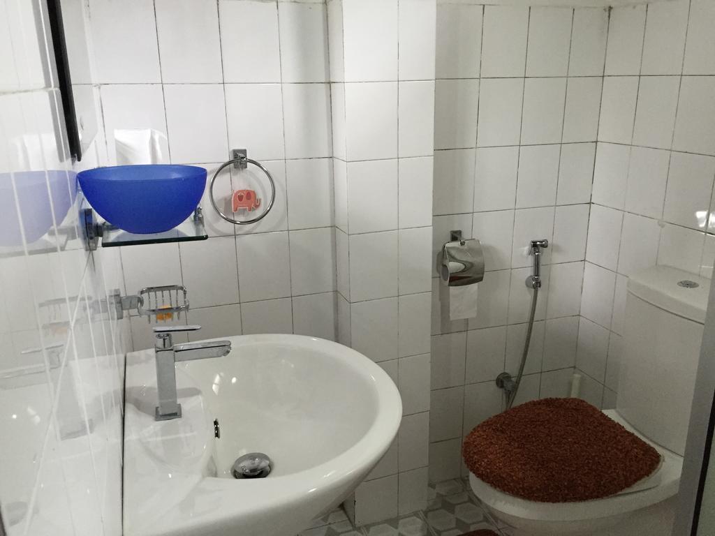 ホテルレイク バンガロー キャンディー 部屋 写真